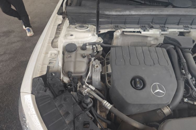 Used Mercedes-Benz GLB 2022 Second Facelift GLB 200 Fashion Edition Engine Bay Right