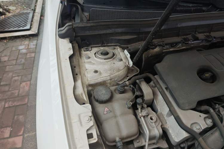 Used Mercedes-Benz GLB 2022 GLB 220 Dynamic Edition Engine Bay Right