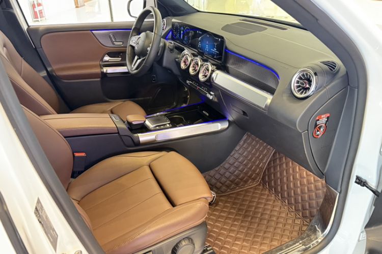 Used Mercedes-Benz GLB 2022 Updated GLB 200 Fashion Edition Exterior 11