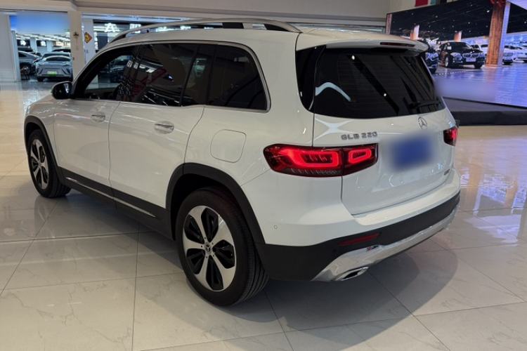 Used Mercedes-Benz GLB 2022 Updated GLB 200 Fashion Edition Exterior 12