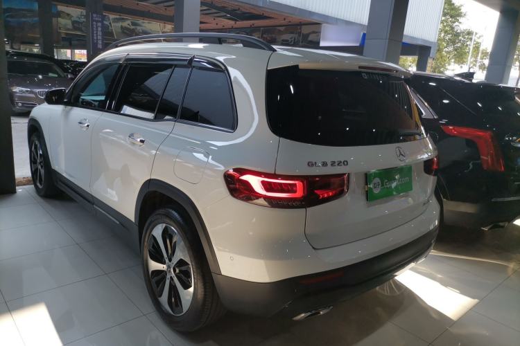 Used Mercedes-Benz GLB 2022 GLB 220 4MATIC Exterior 2