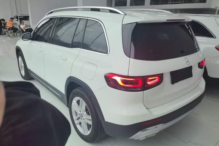 Used Mercedes-Benz GLB 2022 Second Facelift GLB 200 Dynamic Edition Exterior 2