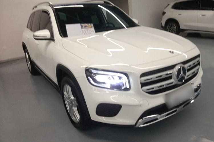 Used Mercedes-Benz GLB 2022 Second Facelift GLB 200 Dynamic Edition Exterior 2