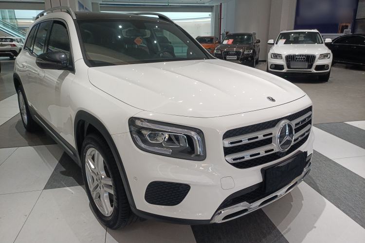Used Mercedes-Benz GLB 2022 Second Facelift GLB 200 Fashion Edition Exterior 2