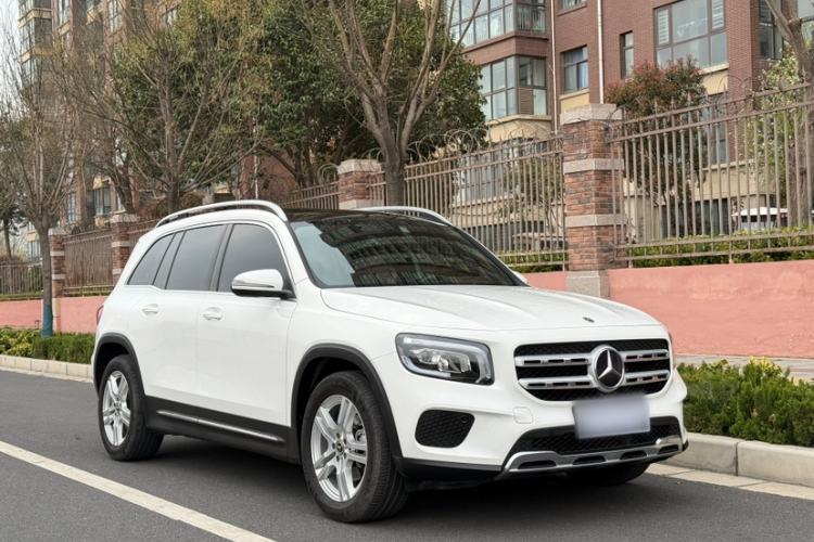 Used Mercedes-Benz GLB 2022 Second Facelift GLB 200 Dynamic Edition Exterior 3