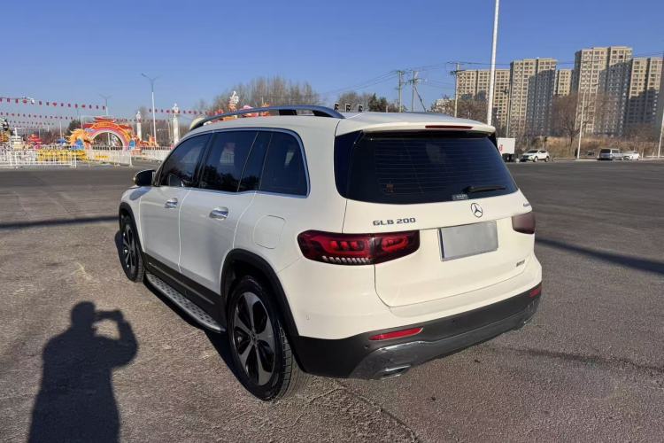 Used Mercedes-Benz GLB 2022 Updated GLB 200 Fashion Edition Exterior 3