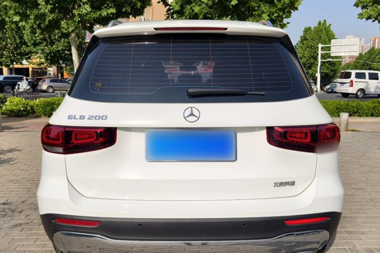 Used Mercedes-Benz GLB 2022 Updated GLB 200 Fashion Edition Exterior 3