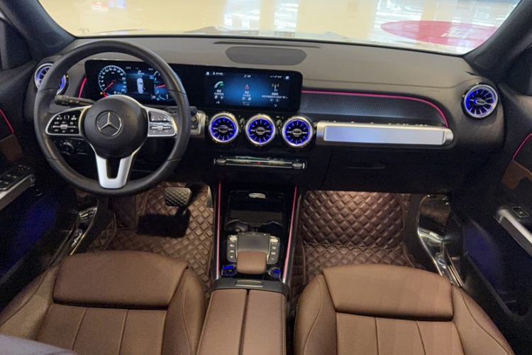Used Mercedes-Benz GLB 2022 Updated GLB 200 Fashion Edition Exterior 4