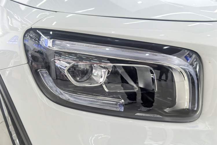 Used Mercedes-Benz GLB 2022 Second Facelift GLB 200 Dynamic Edition Exterior 5