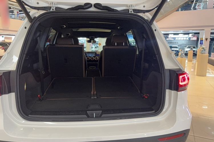 Used Mercedes-Benz GLB 2022 Updated GLB 200 Fashion Edition Exterior 7