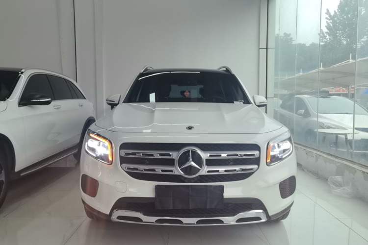 Used Mercedes-Benz GLB 2022 Second Facelift GLB 200 Dynamic Edition Front