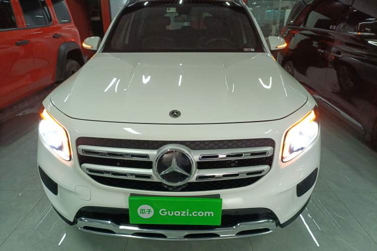 Used Mercedes-Benz GLB 2022 Second Facelift GLB 200 Fashion Edition Front