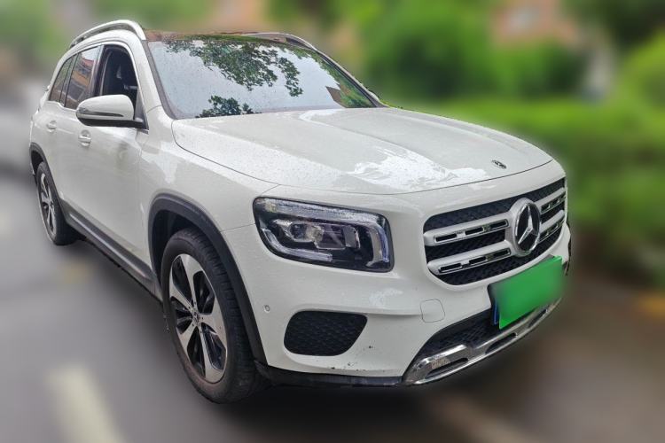 Used Mercedes-Benz GLB 2022 GLB 200 Stylish Edition Front Right 45 Deg