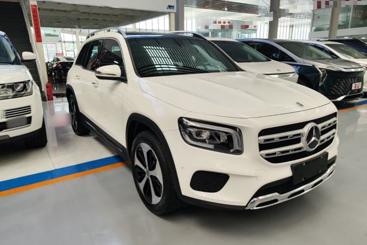 Used Mercedes-Benz GLB 2022 GLB 220 Fashion Model Front Right 45 Deg