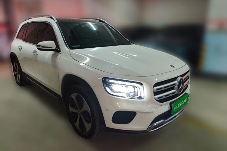 Used Mercedes-Benz GLB 2022 Updated GLB 200 Fashion Edition Front Right 45 Deg