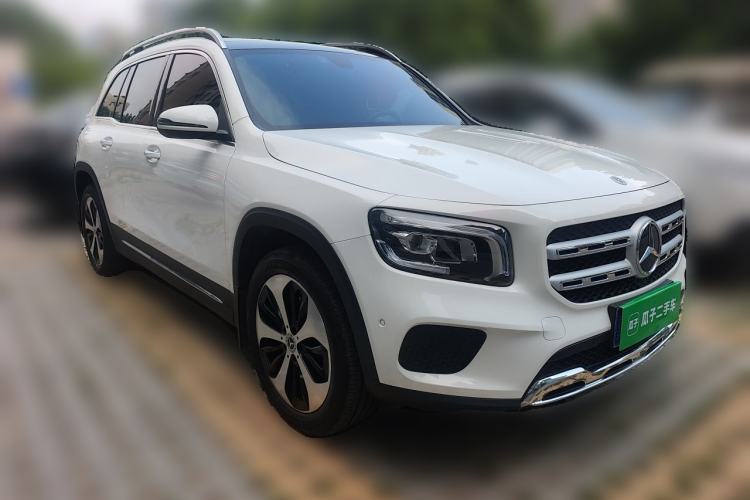 Used Mercedes-Benz GLB 2022 GLB 220 Fashion Model Front Right 45 Deg