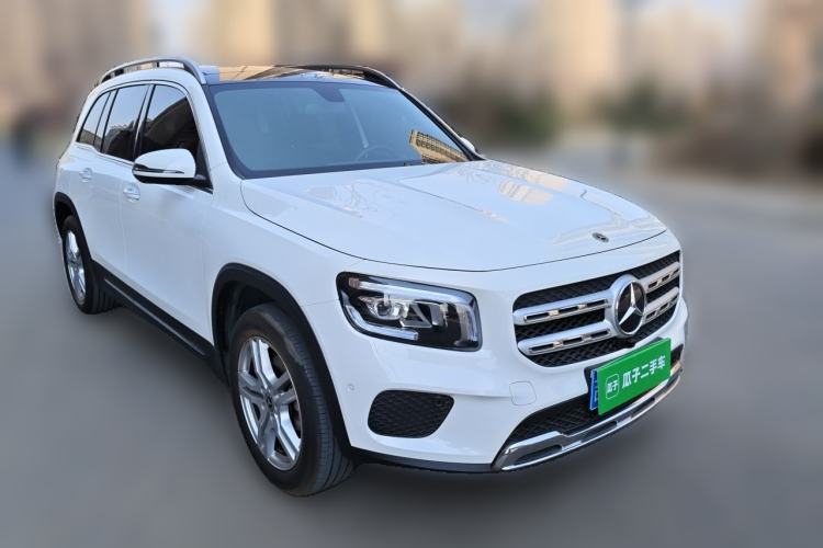 Used Mercedes-Benz GLB 2022 GLB 200 Dynamic Edition Front Right 45 Deg