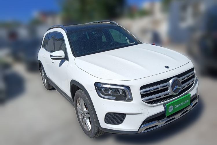Used Mercedes-Benz GLB 2022 Second Facelift GLB 200 Dynamic Edition Front Right 45 Deg