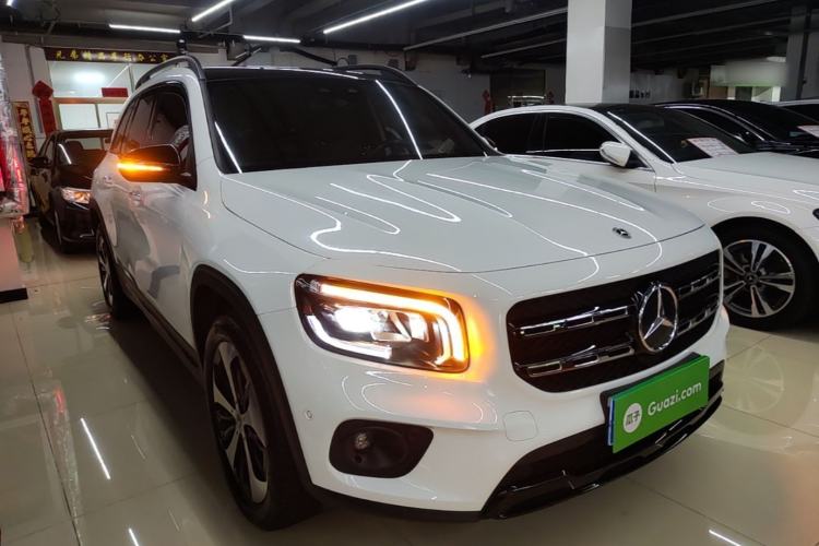 Used Mercedes-Benz GLB 2022 GLB 220 4MATIC Front Right 45 Deg