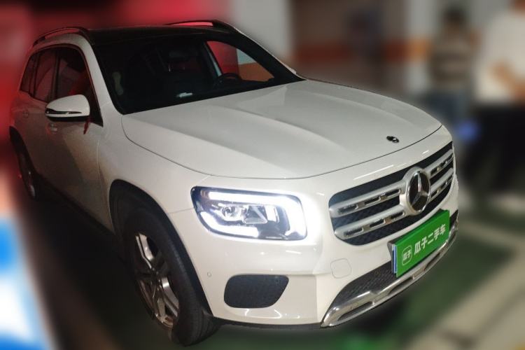 Used Mercedes-Benz GLB 2022 Refresh GLB 200 Dynamic Edition Front Right 45 Deg