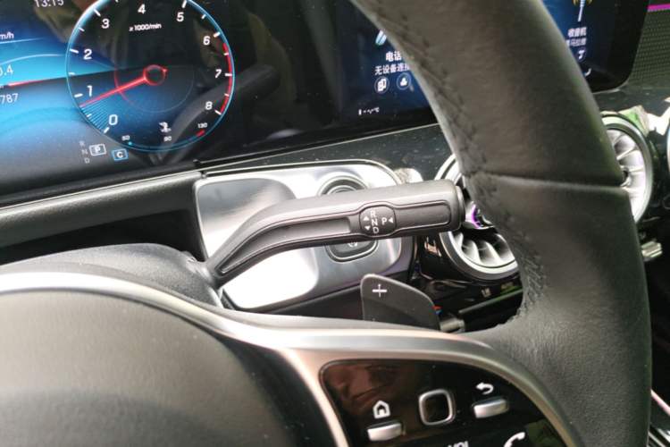 Used Mercedes-Benz GLB 2022 GLB 220 Dynamic Edition Gear Lever
