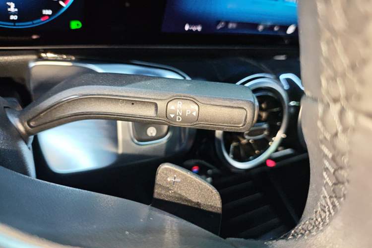 Used Mercedes-Benz GLB 2022 Second Facelift GLB 200 Dynamic Edition Gear Lever