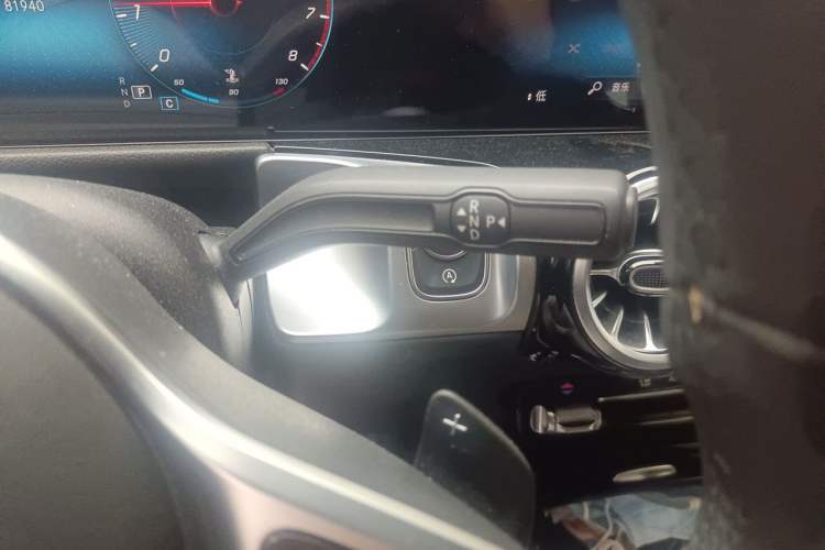 Used Mercedes-Benz GLB 2022 GLB 220 Dynamic Edition Gear Lever