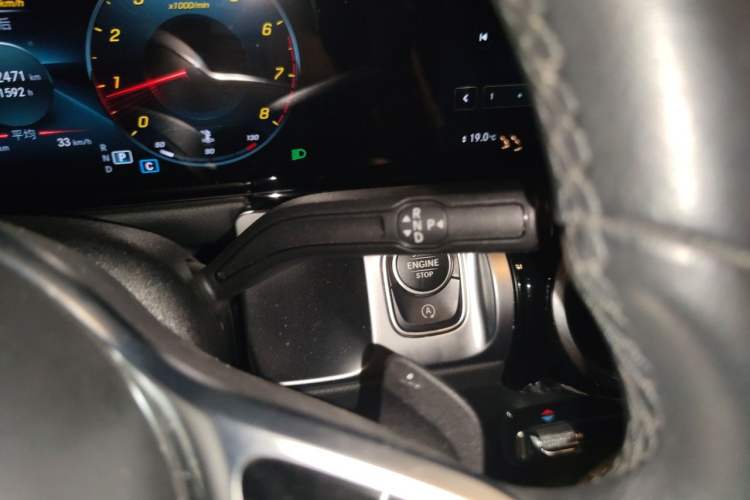 Used Mercedes-Benz GLB 2022 Second Facelift GLB 200 Dynamic Edition Gear Lever