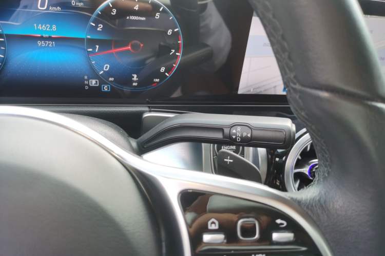 Used Mercedes-Benz GLB 2022 GLB 220 Dynamic Edition Gear Lever