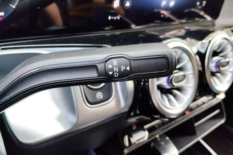 Used Mercedes-Benz GLB 2022 GLB 220 Fashion Model Gear Lever