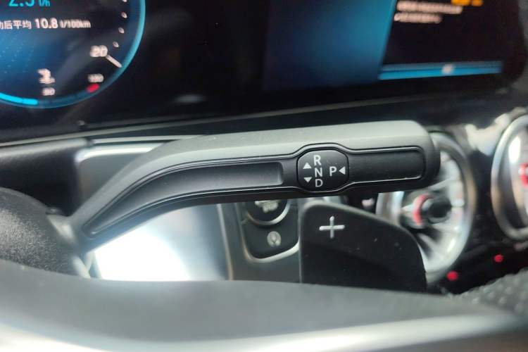 Used Mercedes-Benz GLB 2022 GLB 220 Fashion Model Gear Lever