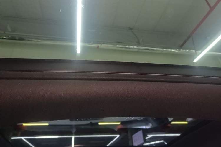 Used Mercedes-Benz GLB 2022 Second Facelift GLB 200 Fashion Edition Headliner