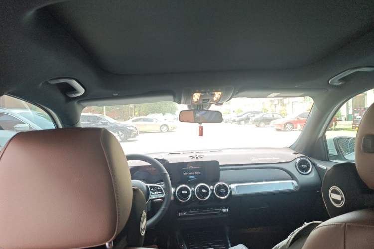 Used Mercedes-Benz GLB 2022 Second Facelift GLB 200 Dynamic Edition Headliner