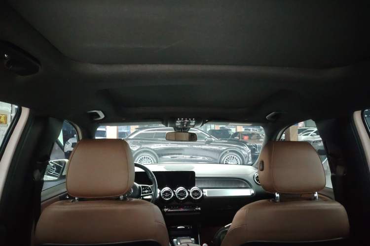 Used Mercedes-Benz GLB 2022 Updated GLB 200 Fashion Edition Headliner