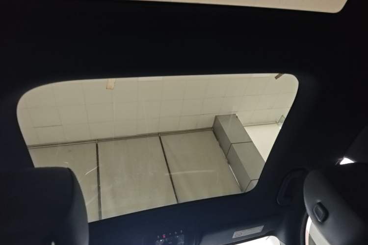 Used Mercedes-Benz GLB 2022 Updated GLB 200 Fashion Edition Headliner