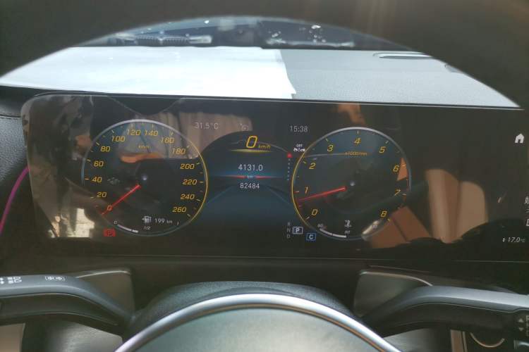 Used Mercedes-Benz GLB 2022 GLB 220 4MATIC Instrument Cluster