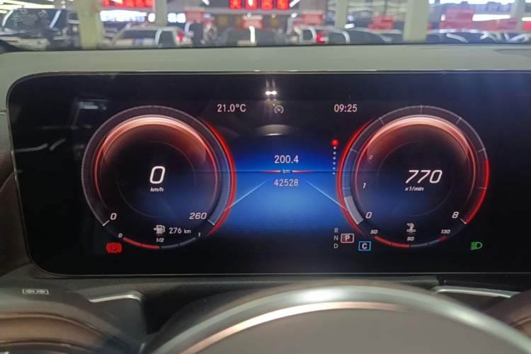 Used Mercedes-Benz GLB 2022 Second Facelift GLB 200 Fashion Edition Instrument Cluster