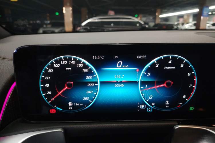 Used Mercedes-Benz GLB 2022 Updated GLB 200 Fashion Edition Instrument Cluster