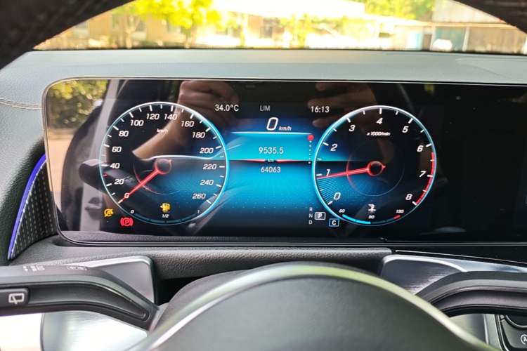 Used Mercedes-Benz GLB 2022 Refresh GLB 200 Dynamic Edition Instrument Cluster