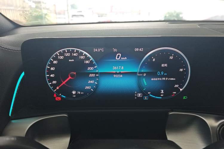 Used Mercedes-Benz GLB 2022 Updated GLB 200 Fashion Edition Instrument Cluster