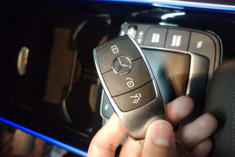 Used Mercedes-Benz GLB 2022 Updated GLB 200 Fashion Edition Interior 1