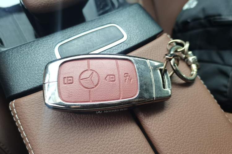 Used Mercedes-Benz GLB 2022 GLB 220 Fashion Model Interior 1