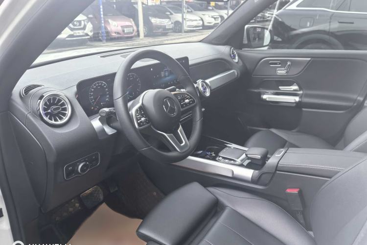 Used Mercedes-Benz GLB 2022 GLB 220 Fashion Model Interior 1