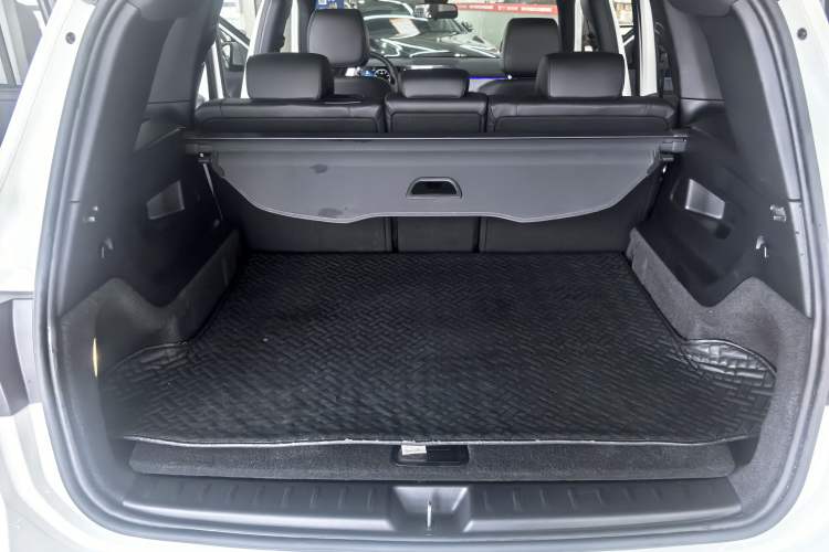 Used Mercedes-Benz GLB 2022 Second Facelift GLB 200 Dynamic Edition Interior 10