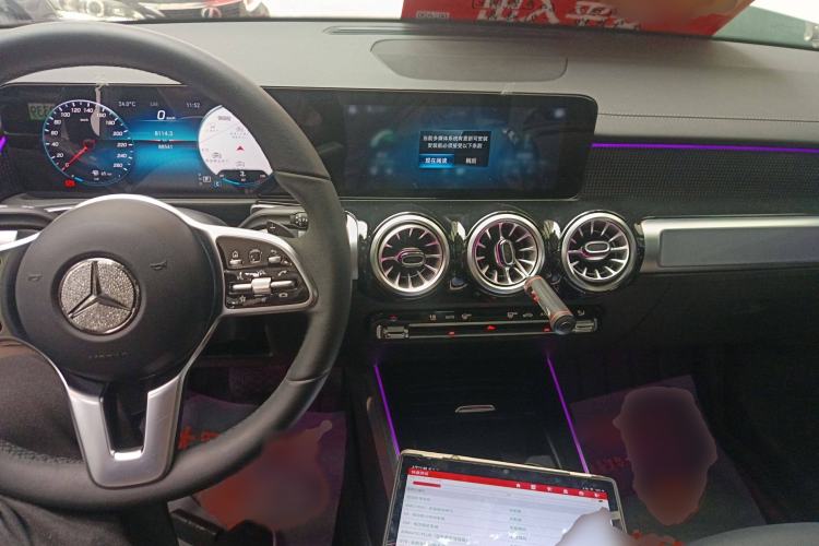 Used Mercedes-Benz GLB 2022 GLB 220 Dynamic Edition Interior 2