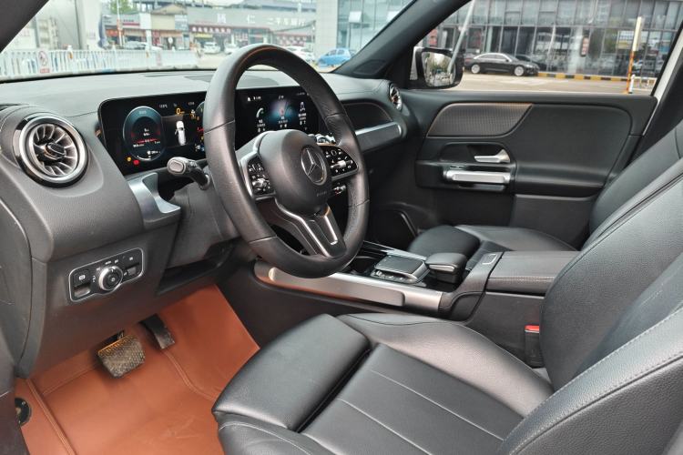 Used Mercedes-Benz GLB 2022 Refresh GLB 200 Dynamic Edition Interior 2