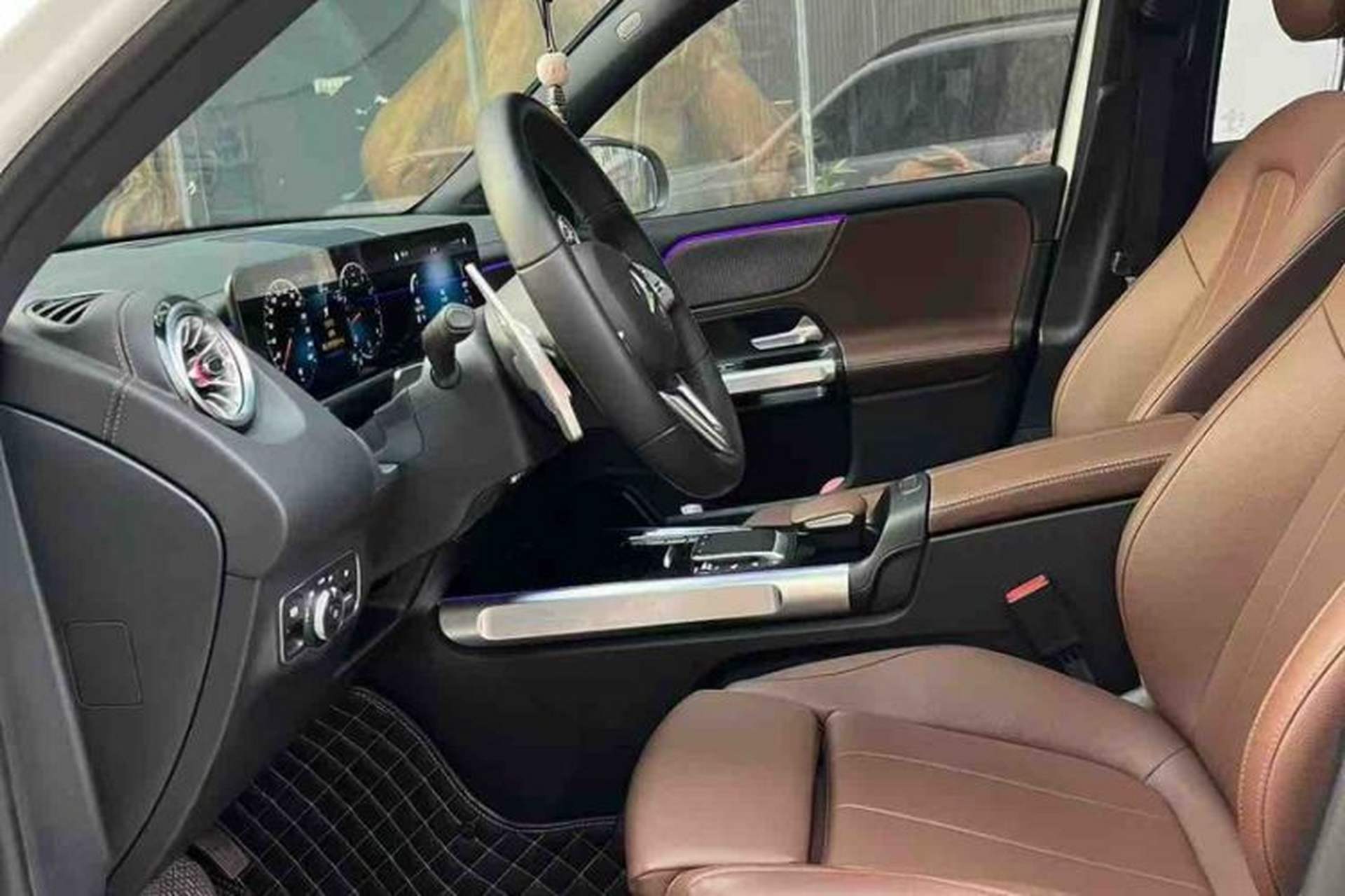 Used Mercedes-Benz GLB 2022 Refresh GLB 200 Dynamic Edition Interior 4