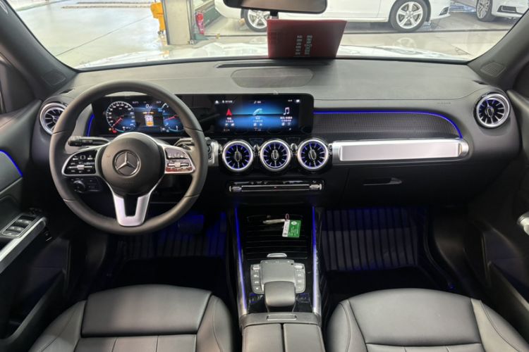 Used Mercedes-Benz GLB 2022 GLB 220 Dynamic Edition Interior 4