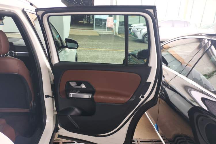 Used Mercedes-Benz GLB 2022 GLB 220 Fashion Model Interior 6