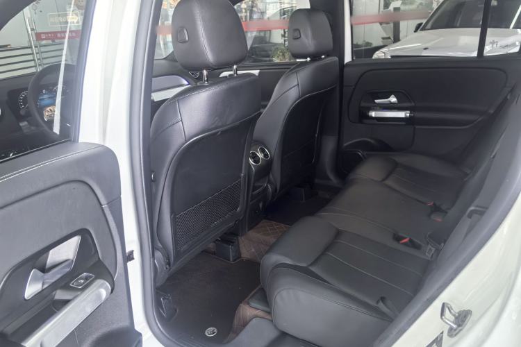 Used Mercedes-Benz GLB 2022 Second Facelift GLB 200 Dynamic Edition Interior 8